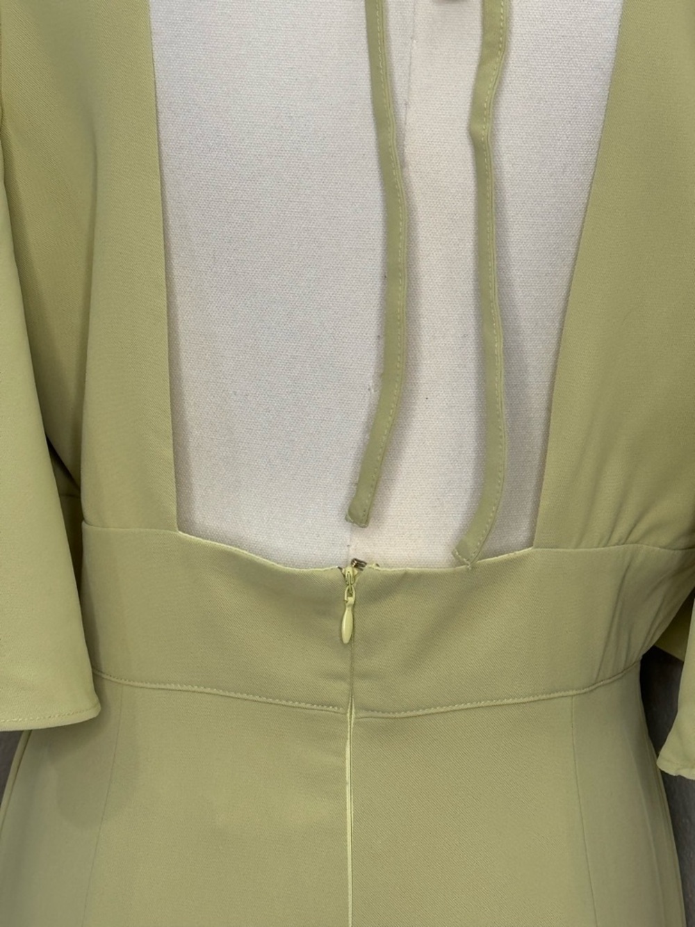 MULLA Pistachio Yellow Jumpsuit NWT Wide Leg Flutter Sleeve Open Back M - Picture 6 of 11